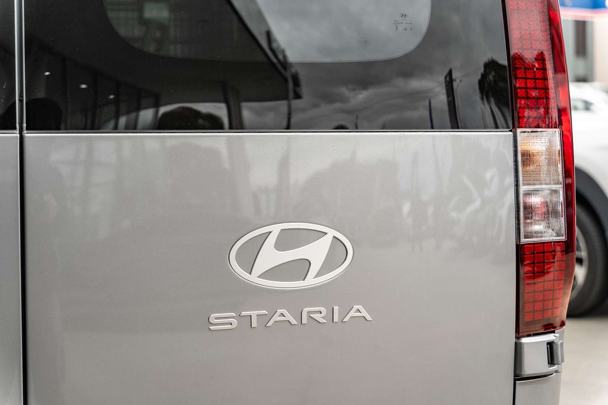 2025 Hyundai STARIA LOAD Premium US4.V3
