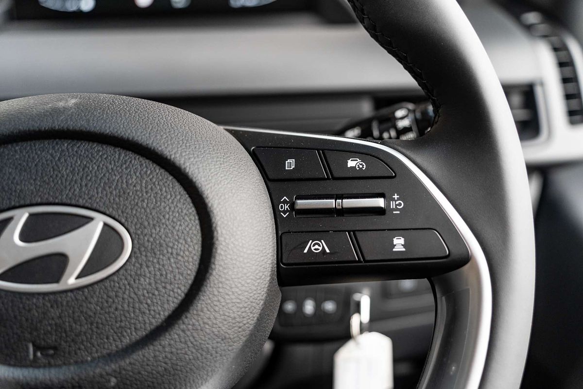 2025 Hyundai STARIA LOAD Premium US4.V3