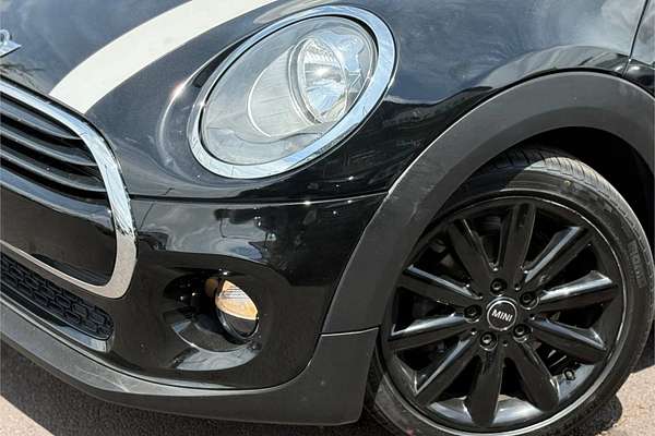 2017 MINI Hatch COOPER F55
