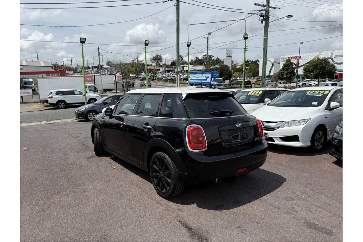 2017 MINI Hatch COOPER F55