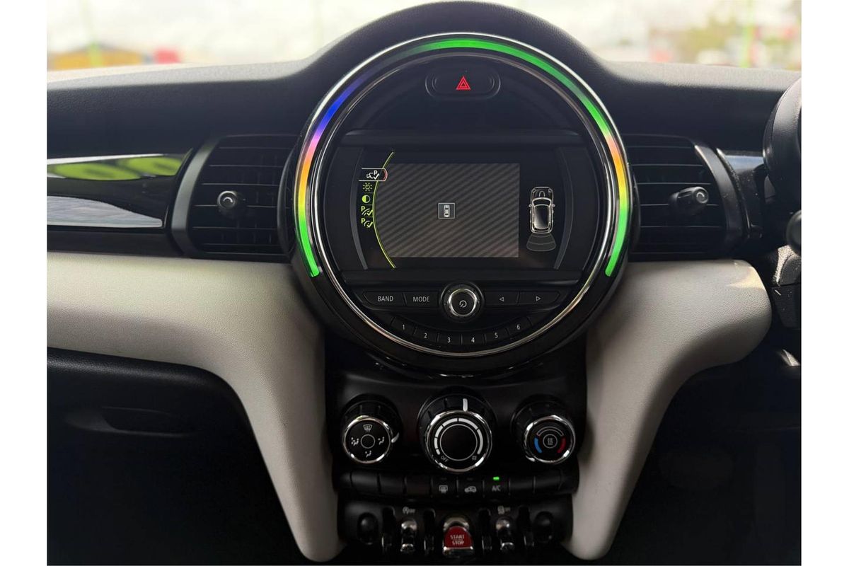 2017 MINI Hatch COOPER F55