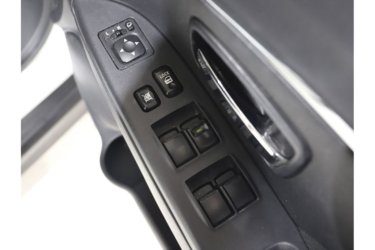 2017 Mitsubishi XC ASX LS 2.0L PET CVT 2WD