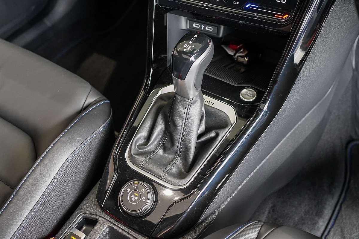 2025 Volkswagen T-Roc R D11