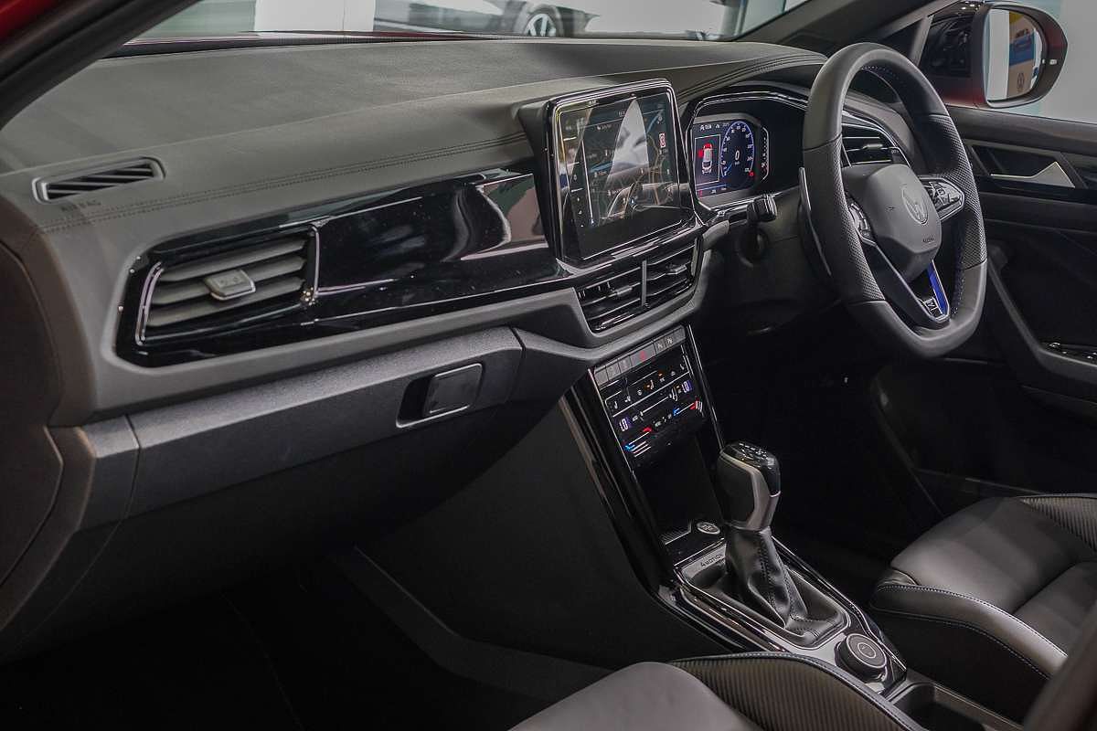 2025 Volkswagen T-Roc R D11