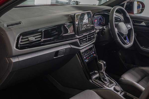 2025 Volkswagen T-Roc R D11