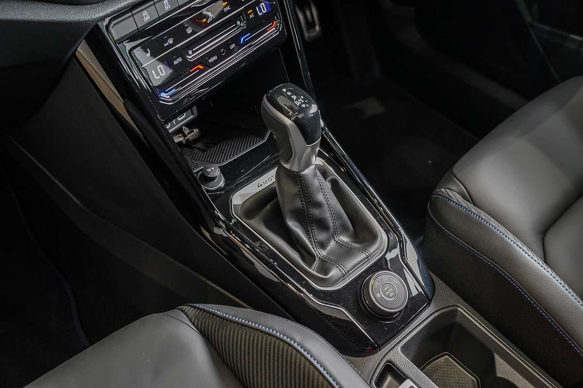 2025 Volkswagen T-Roc R D11