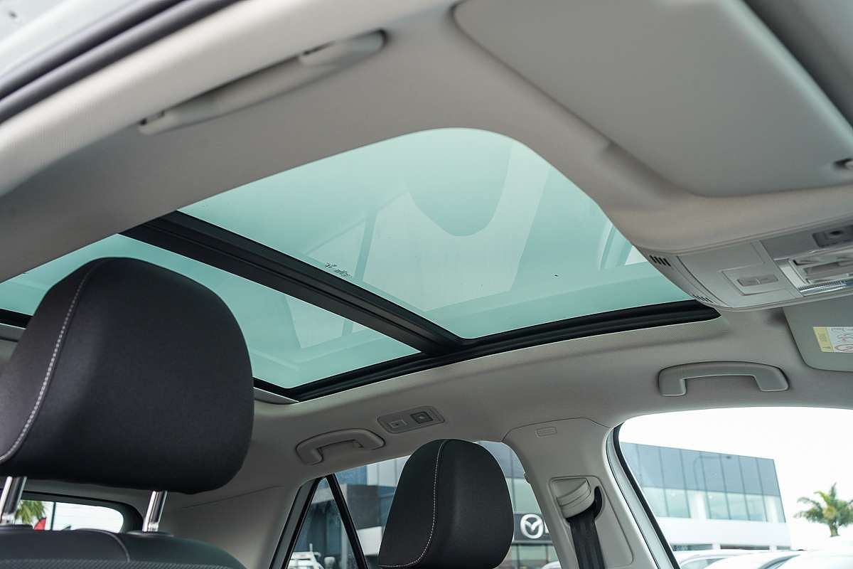 2025 Volkswagen T-Roc 110TSI Style D11