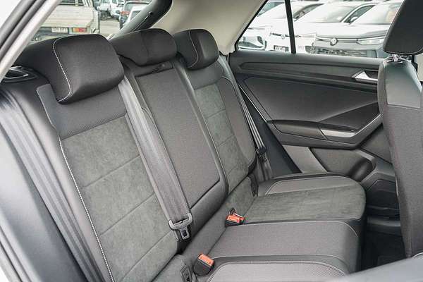 2025 Volkswagen T-Roc 110TSI Style D11