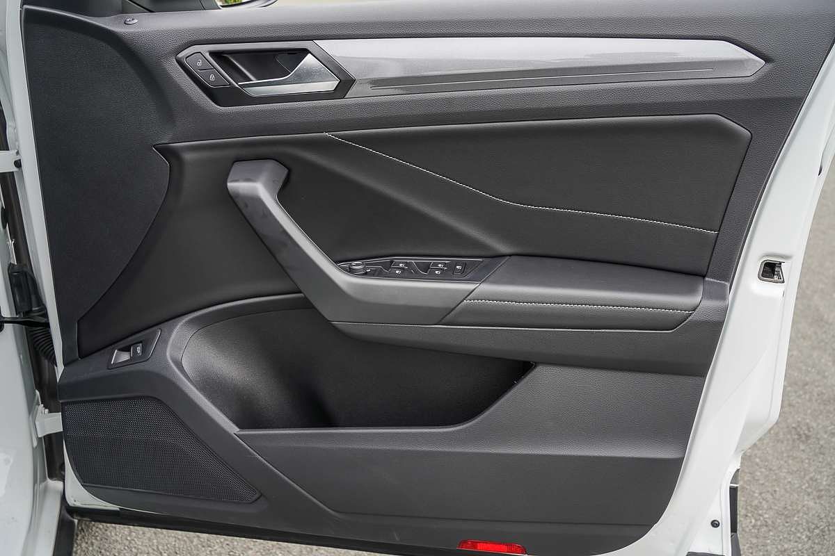 2025 Volkswagen T-Roc 110TSI Style D11