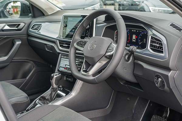 2025 Volkswagen T-Roc 110TSI Style D11