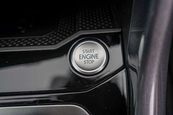 2025 Volkswagen T-Roc 110TSI Style D11