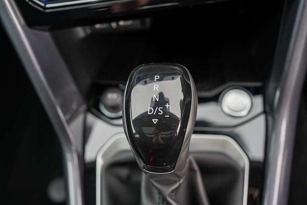 2025 Volkswagen T-Roc 110TSI Style D11