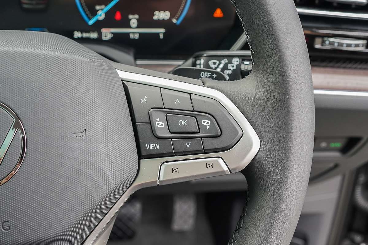 2025 Volkswagen Touareg 170TDI RC