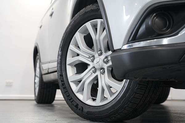 2020 Mitsubishi Outlander ES ZL