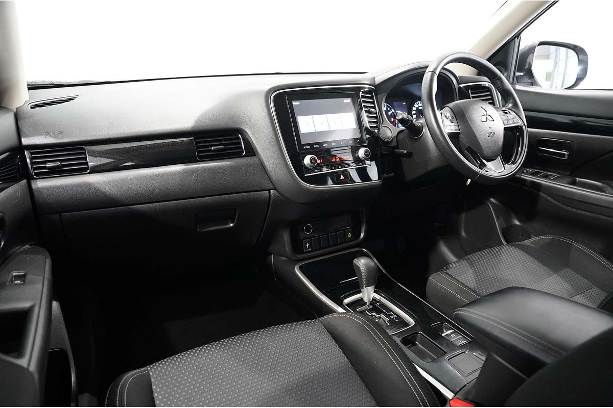 2020 Mitsubishi Outlander ES ZL