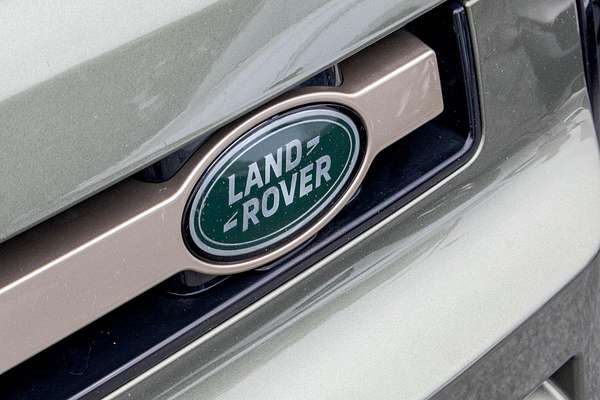2021 Land Rover Defender 90 P400 HSE L663