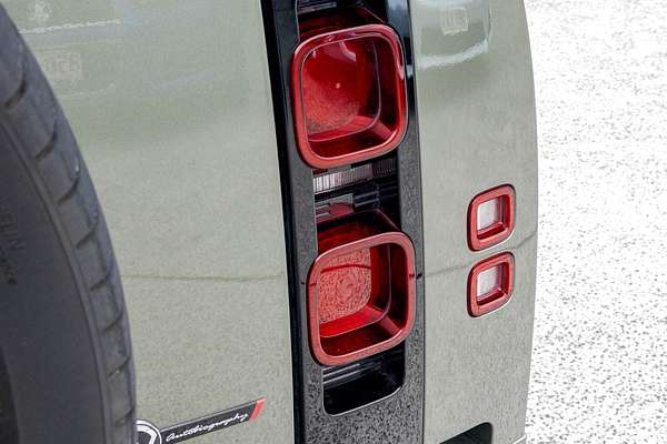 2021 Land Rover Defender 90 P400 HSE L663