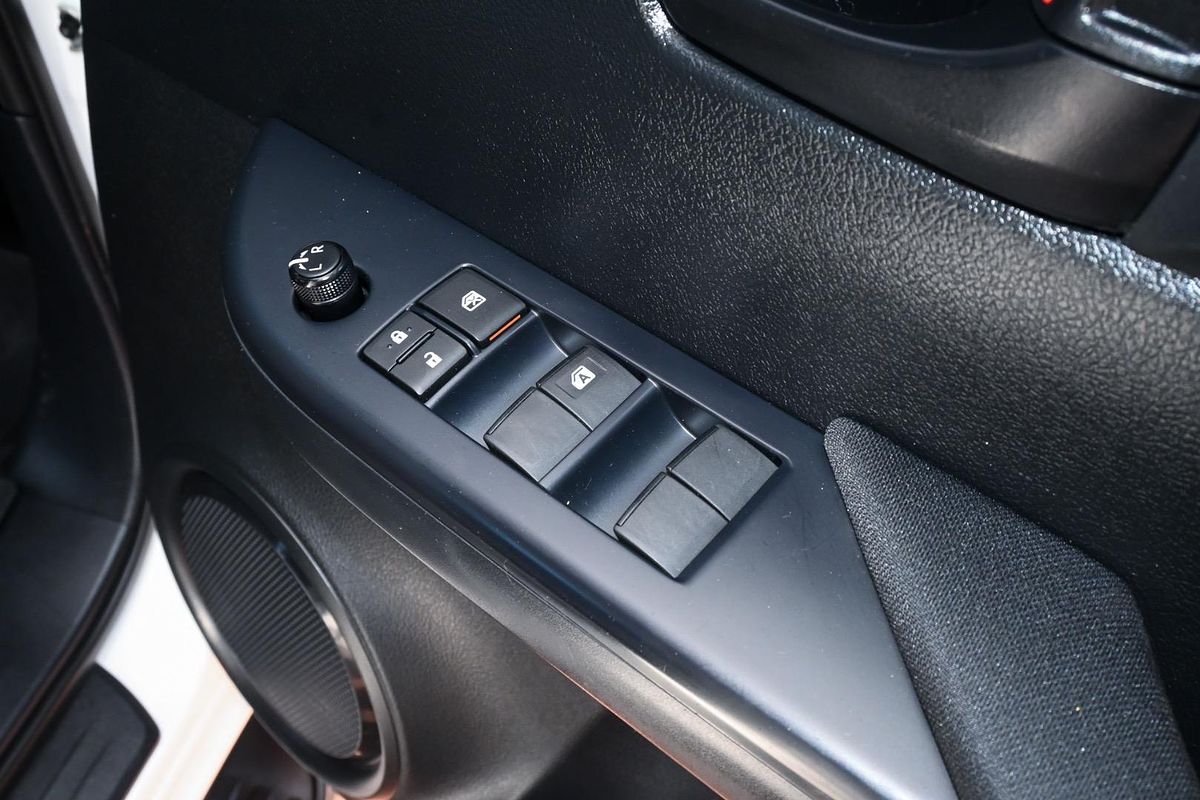 2024 Toyota Hilux SR GUN126R 4X4