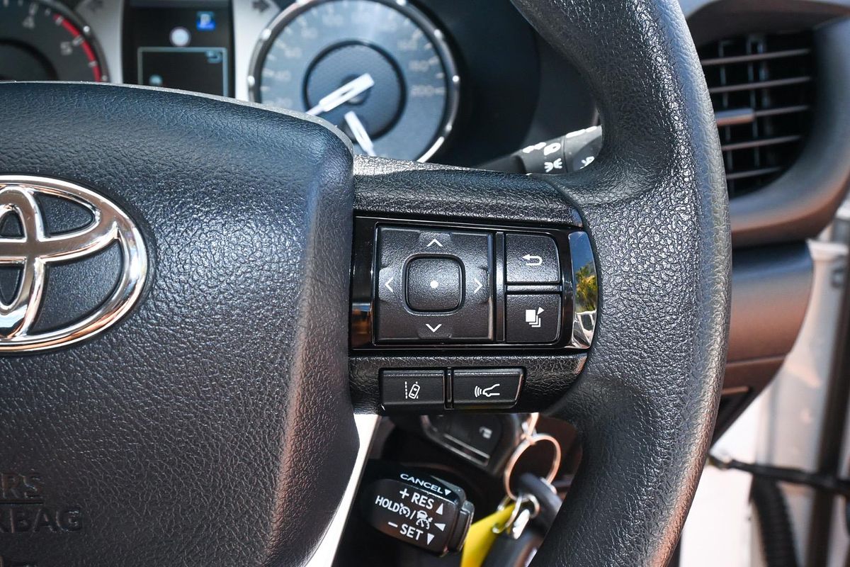 2024 Toyota Hilux SR GUN126R 4X4