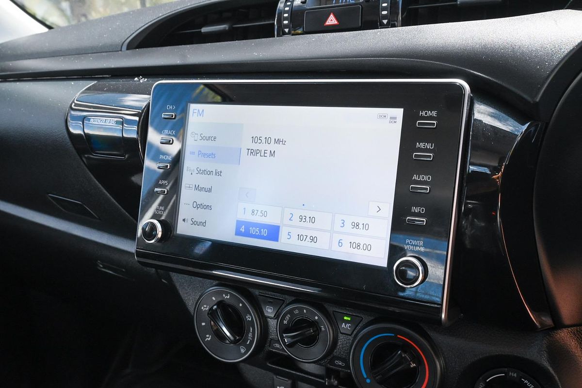 2024 Toyota Hilux SR GUN126R 4X4