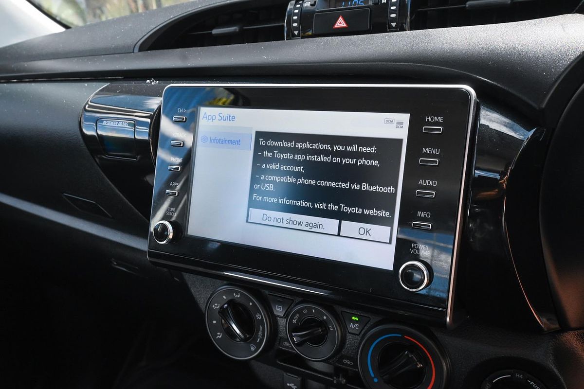 2024 Toyota Hilux SR GUN126R 4X4