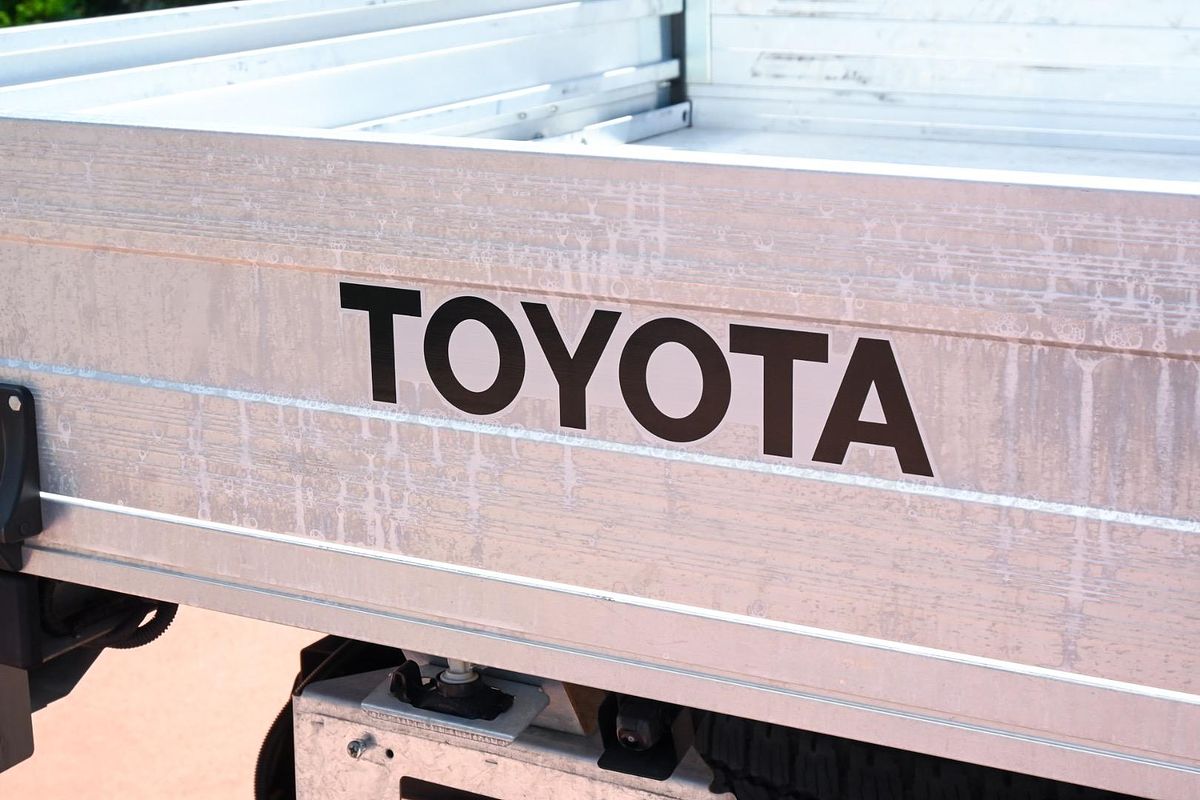 2024 Toyota Hilux SR GUN126R 4X4