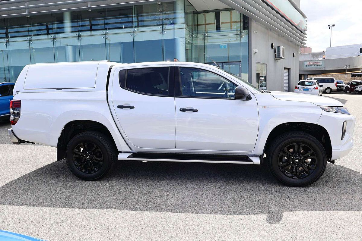 2022 Mitsubishi Triton GLX-R MR 4X4