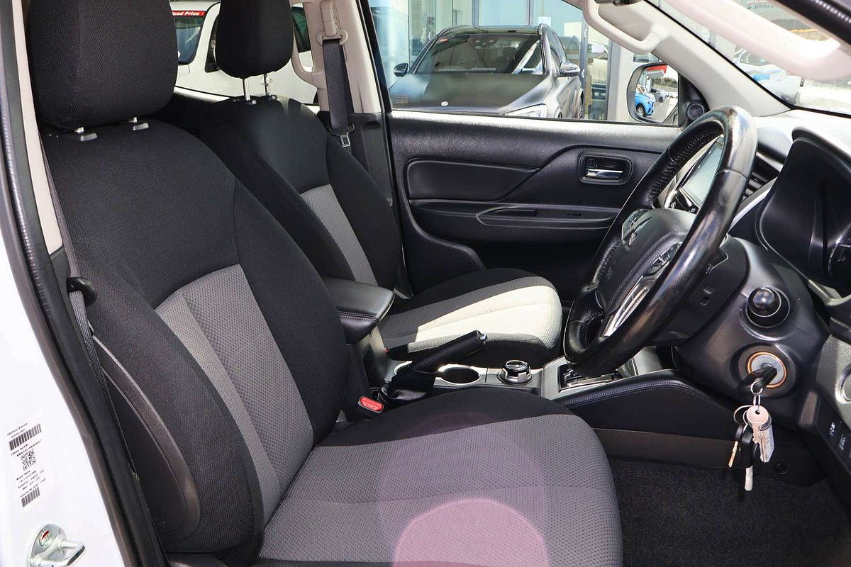 2022 Mitsubishi Triton GLX-R MR 4X4