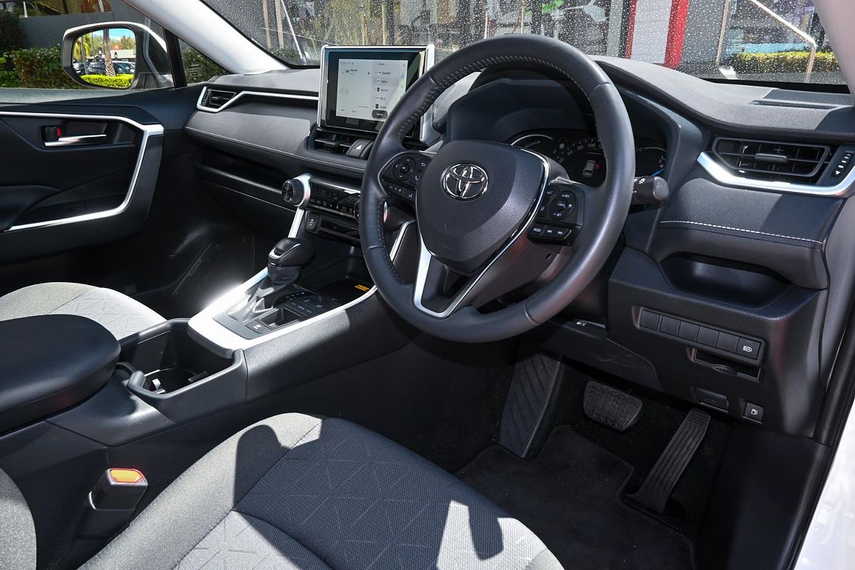 2024 Toyota RAV4 GXL AXAH52R