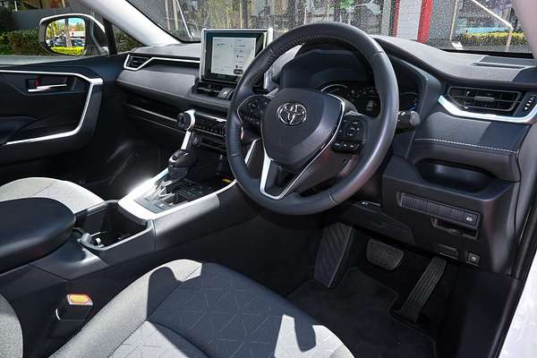 2024 Toyota RAV4 GXL AXAH52R