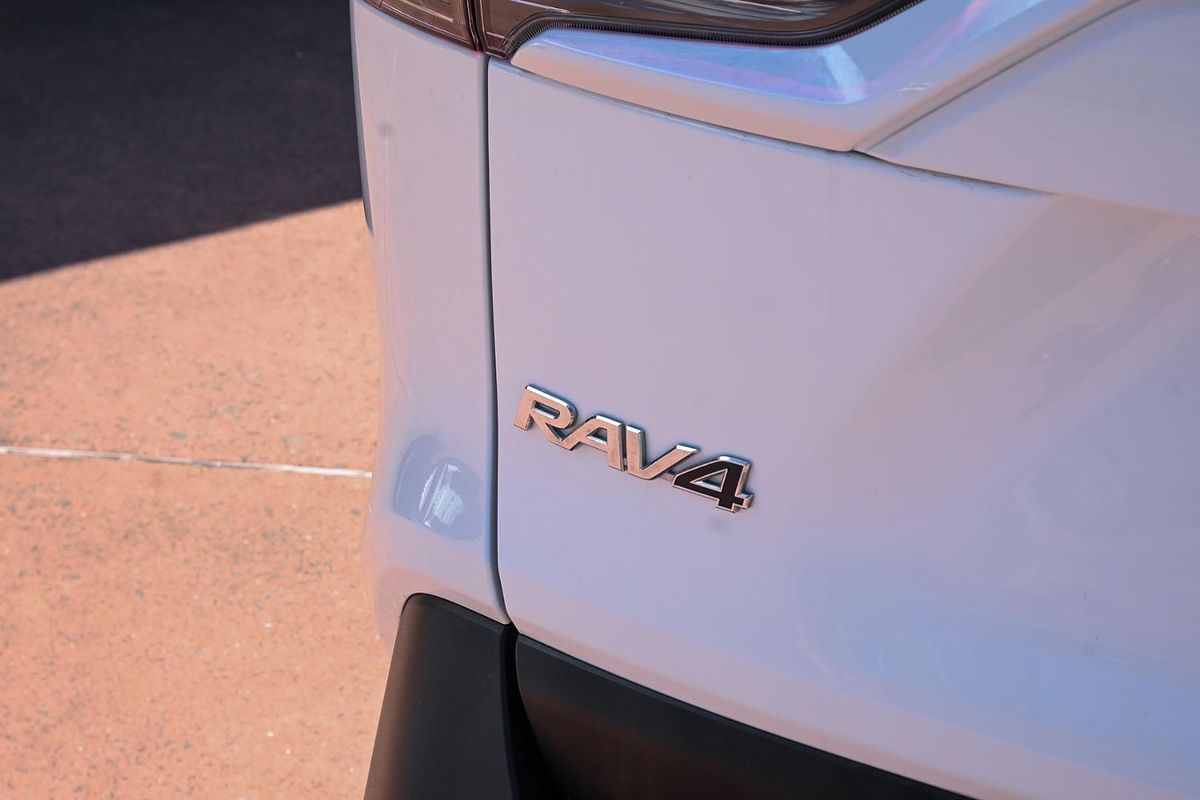2024 Toyota RAV4 GXL AXAH52R