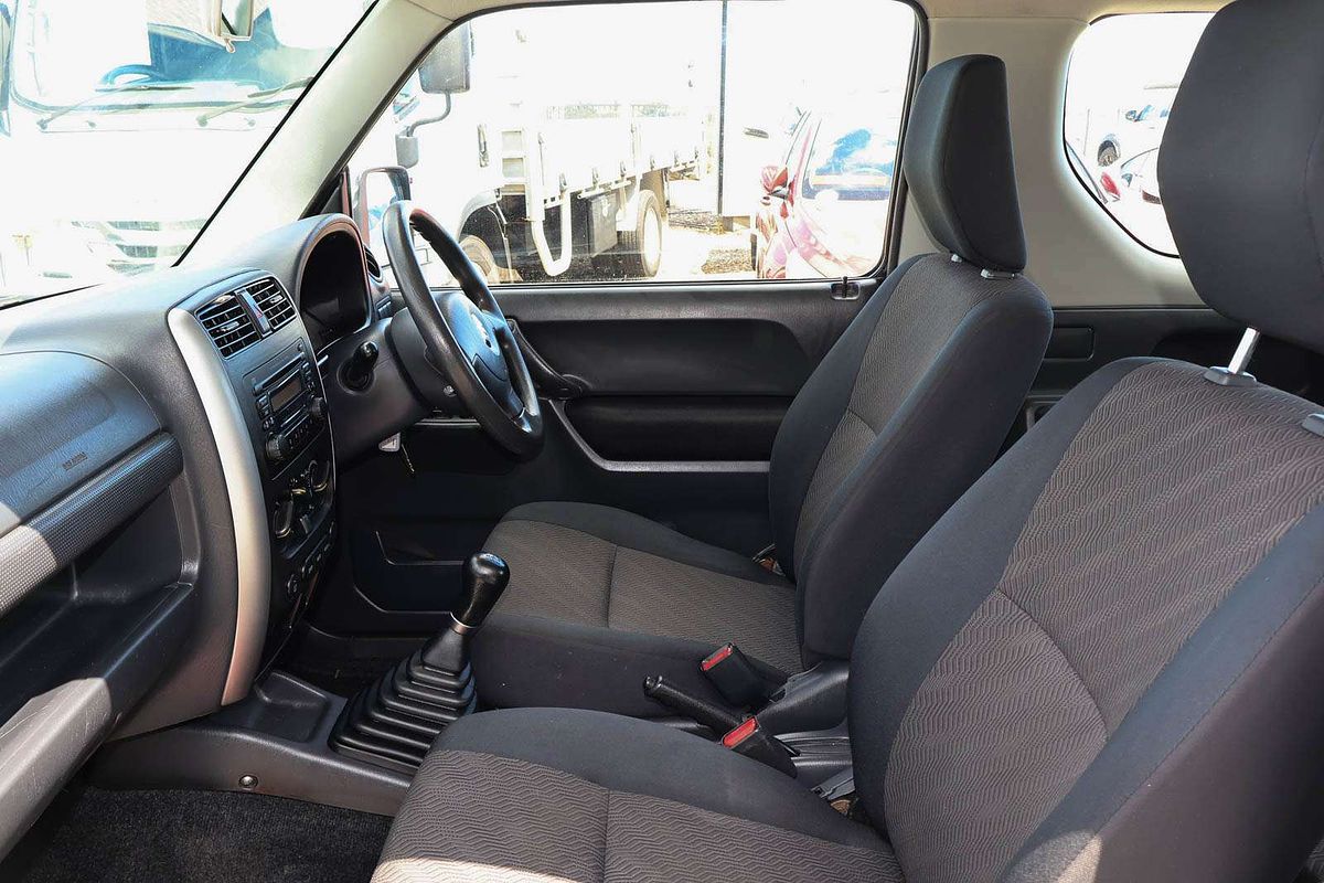 2013 Suzuki Jimny Sierra SN413 T6