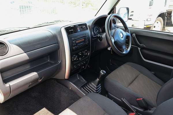 2013 Suzuki Jimny Sierra SN413 T6