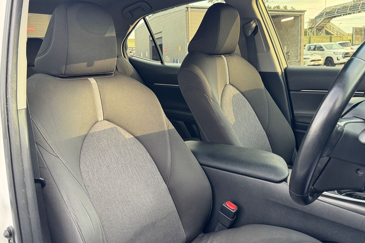 2021 Toyota Camry Ascent Sport AXVH70R
