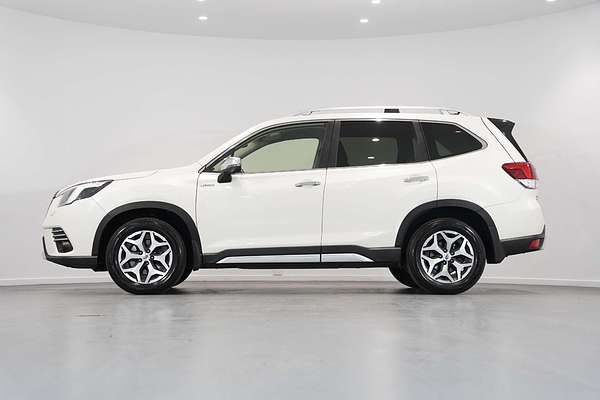 2023 Subaru Forester Hybrid L S5