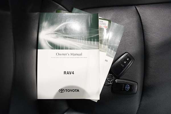2021 Toyota RAV4 Cruiser AXAH52R