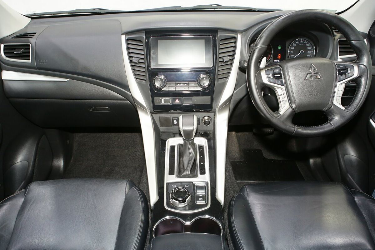 2016 Mitsubishi Pajero Sport GLS QE