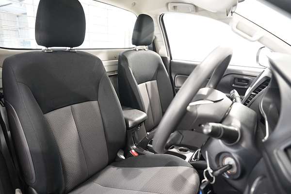 2023 Mitsubishi Triton GLX MR Rear Wheel Drive