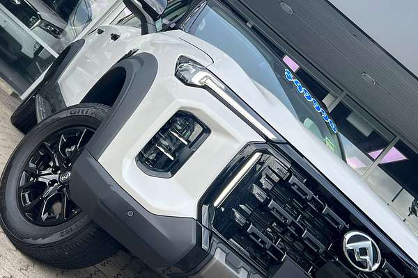 2025 LDV D90 Executive SV9A