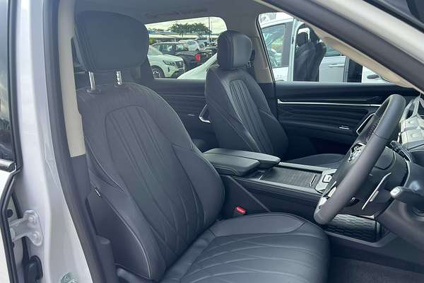 2025 LDV D90 Executive SV9A