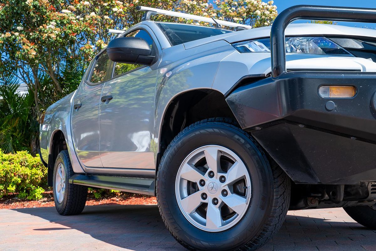 2023 Mitsubishi Triton GLX+ MR 4X4