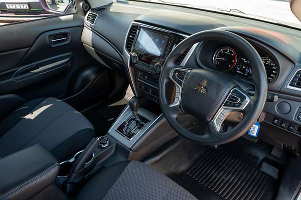 2023 Mitsubishi Triton GLX+ MR 4X4