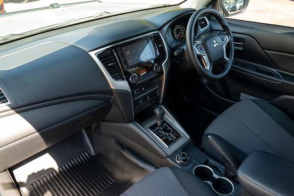 2023 Mitsubishi Triton GLX+ MR 4X4