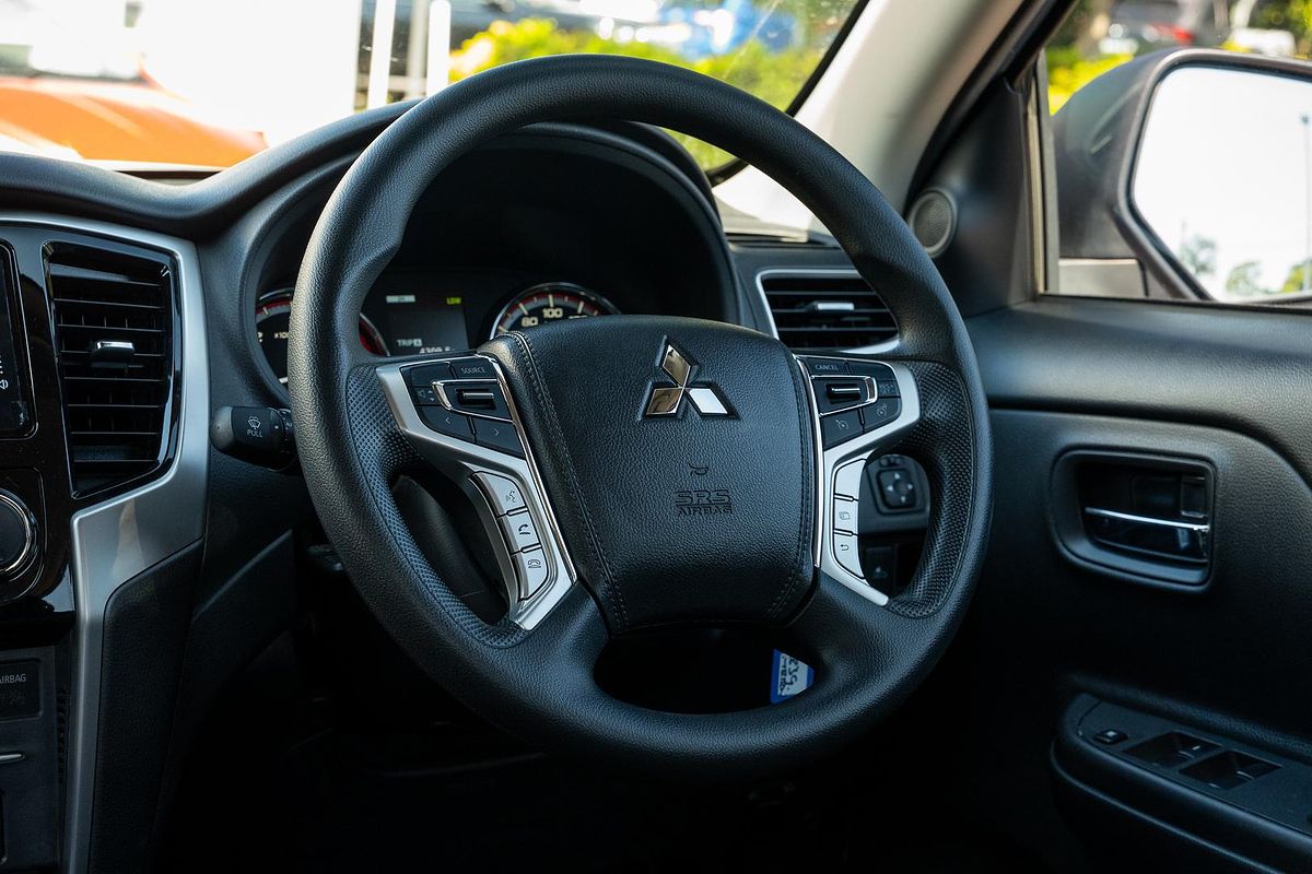 2023 Mitsubishi Triton GLX+ MR 4X4