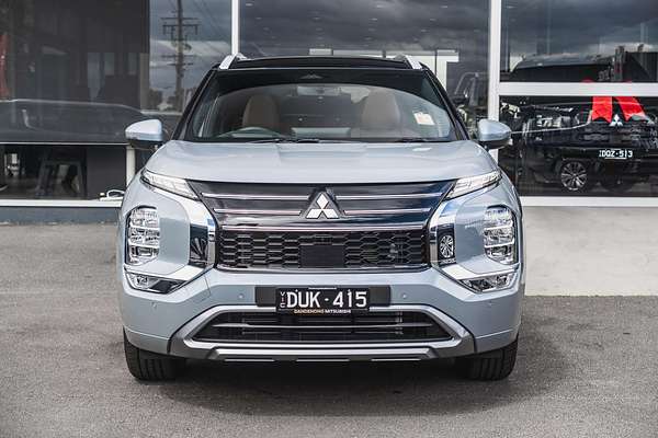 2025 Mitsubishi Outlander Exceed Tourer ZM
