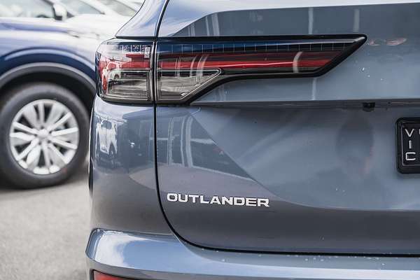 2025 Mitsubishi Outlander Exceed Tourer ZM