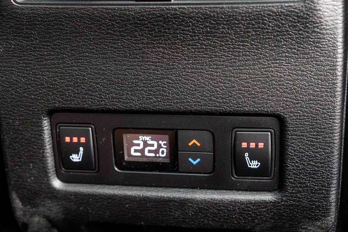 2025 Mitsubishi Outlander Exceed Tourer ZM