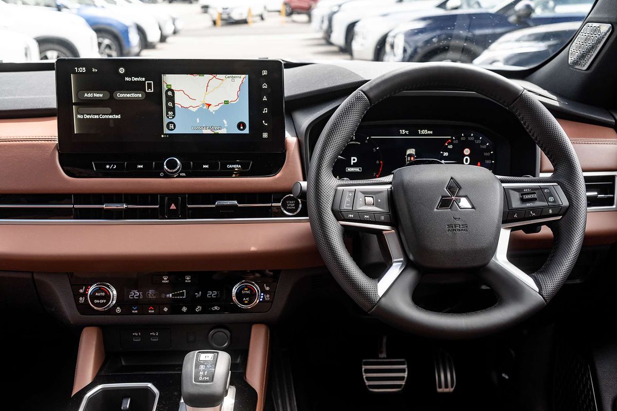 2025 Mitsubishi Outlander Exceed Tourer ZM