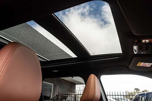 2025 Mitsubishi Outlander Exceed Tourer ZM