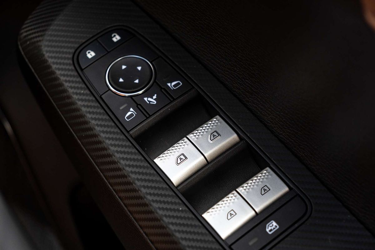 2025 Mitsubishi Outlander Exceed Tourer ZM